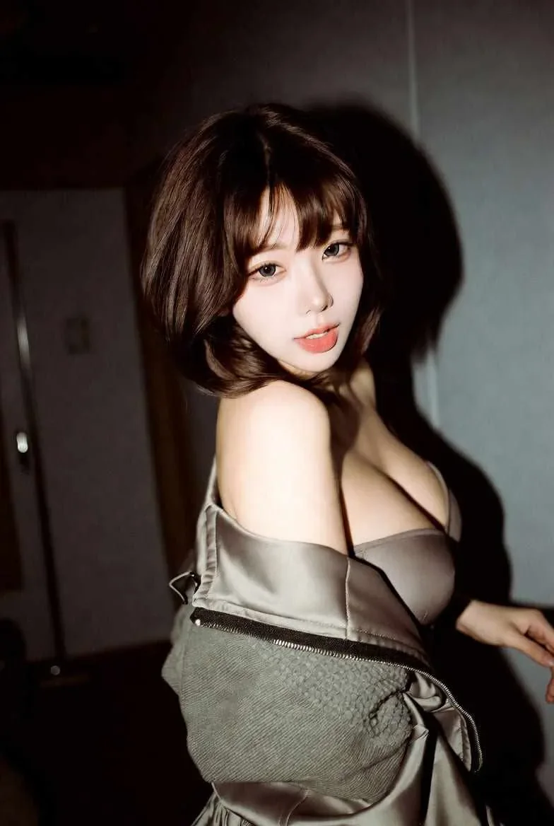 Adult AI character with a sleek dark bob
